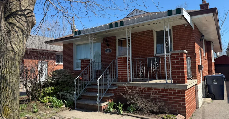 Main-59 Pachino Boulevard, Toronto, ON, M1R 4J6