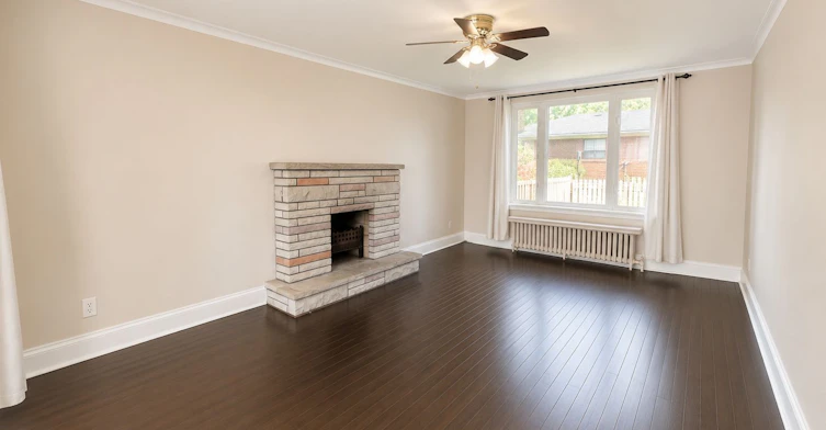 Upper-120 Phyllis Avenue, Toronto, ON, M1M 1Y1 - 2