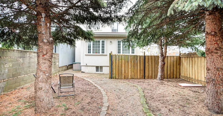 R2-454 Donlands Avenue, Toronto, ON, M4J 3S5 - 26