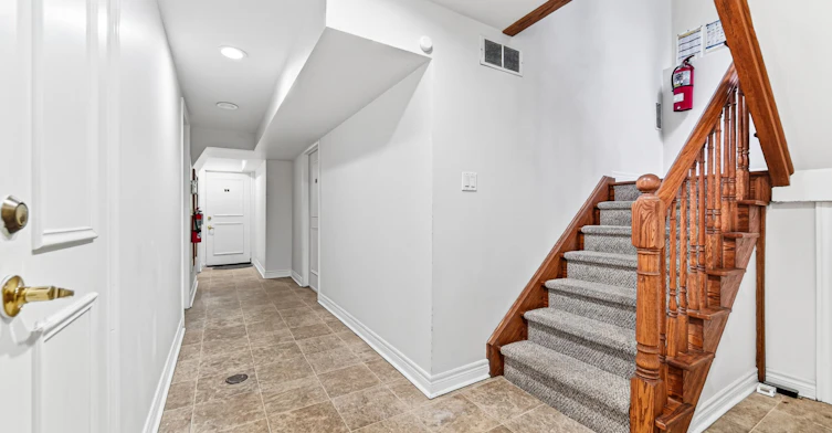 R2-454 Donlands Avenue, Toronto, ON, M4J 3S5 - 3