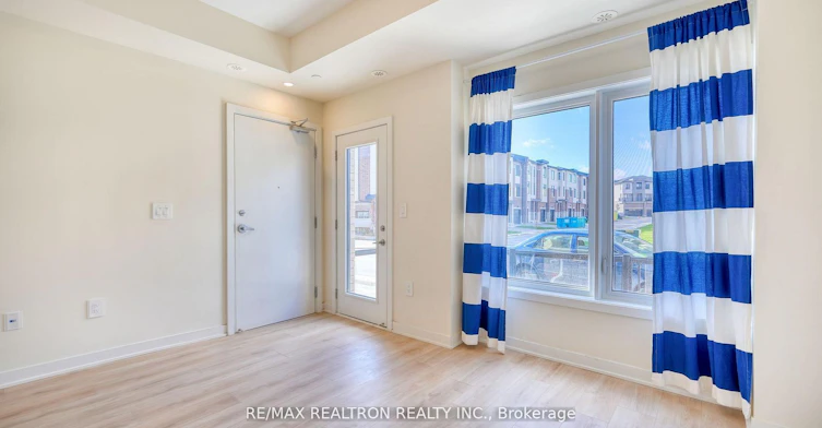 324-1695 Dersan Street, Pickering, ON, L1X 0S9 - 30