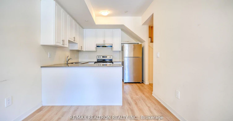 324-1695 Dersan Street, Pickering, ON, L1X 0S9 - 25