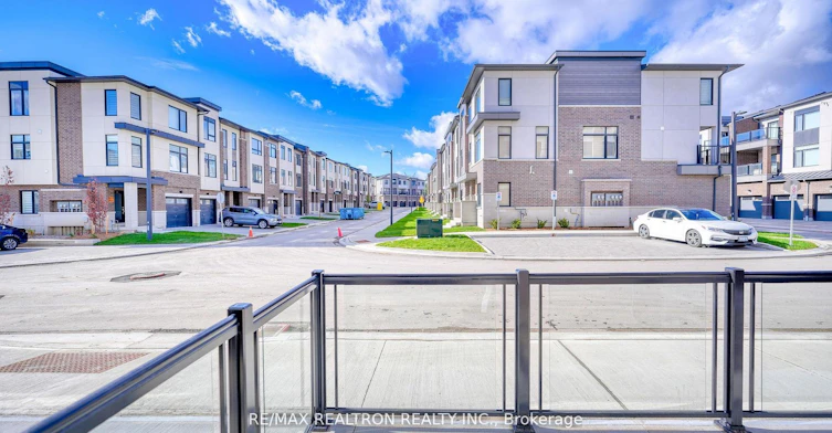 324-1695 Dersan Street, Pickering, ON, L1X 0S9 - 28