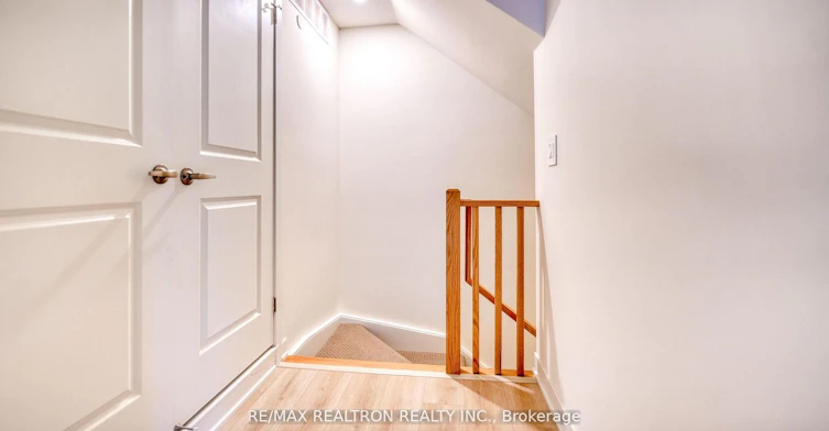 324-1695 Dersan Street, Pickering, ON, L1X 0S9 - 8
