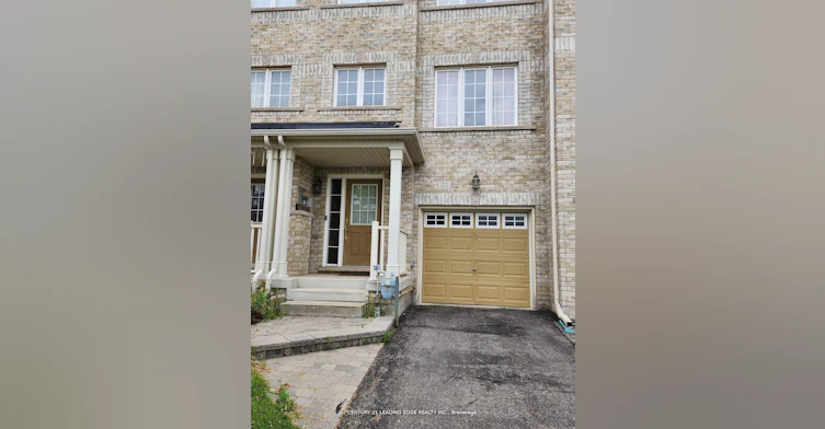 21 Oates Drive, Toronto, ON, M1L 0A9 - 2
