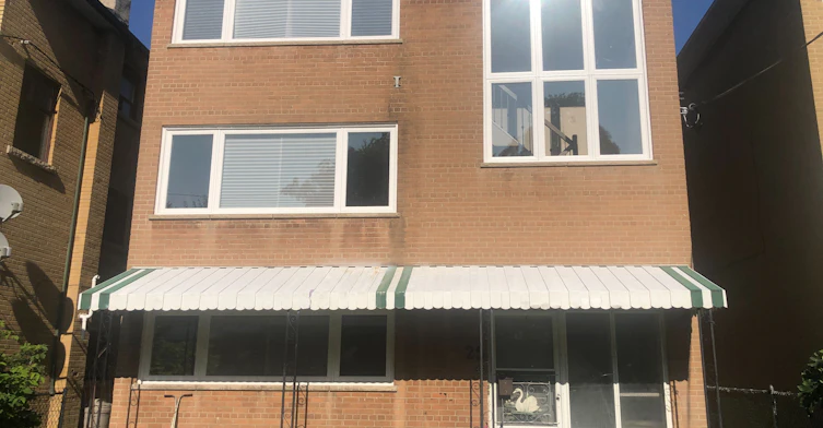 2-25 Glenside Avenue, Toronto, ON, M4L 2T6