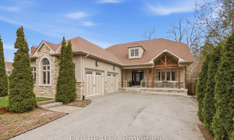 583 Park Crescent
