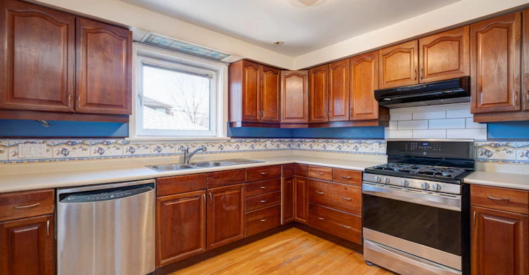 Main-952 Coxwell Avenue, Toronto, ON, M4C 3G3 - 2