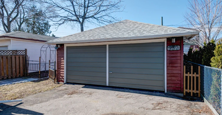 Main-952 Coxwell Avenue, Toronto, ON, M4C 3G3 - 9
