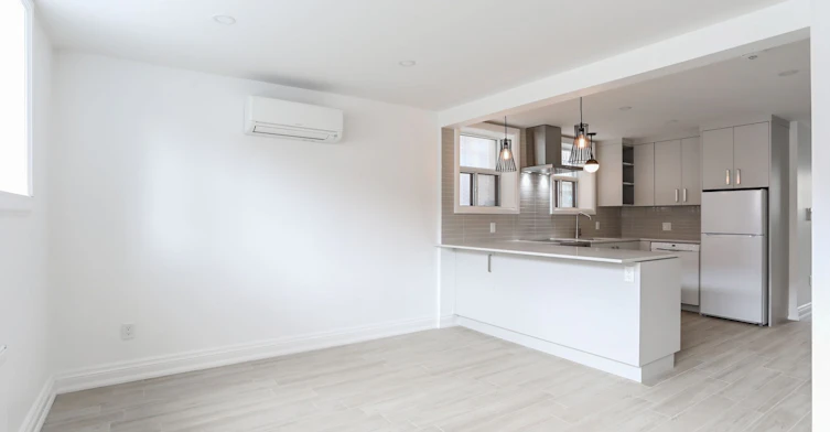 1-73 Balfour Avenue, Toronto, ON, M4C 1T4 - 7