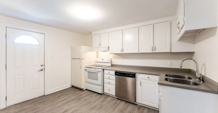 2-1610 Dundas Street W, Whitby, ON, L1P 1Y8 - 7