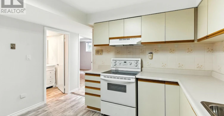 Bsmt 2-83 Sherwood Road E, Ajax, ON, L1T 2Y7 - 3