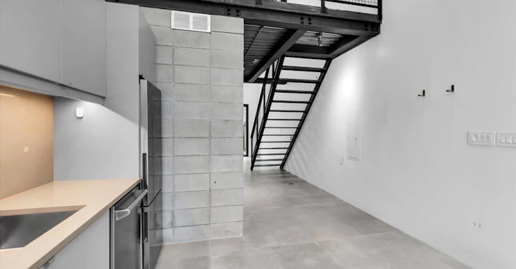 781 Craven Road, Toronto, ON, M4L 2Z7 - 6