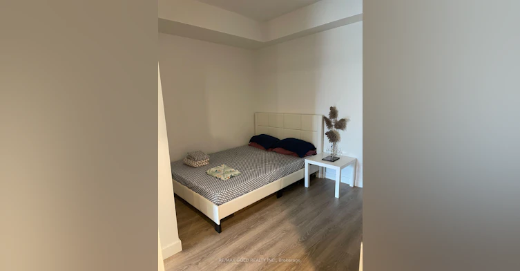 322-1050 Eastern Avenue, Toronto, ON, M4L 0B7 - 10