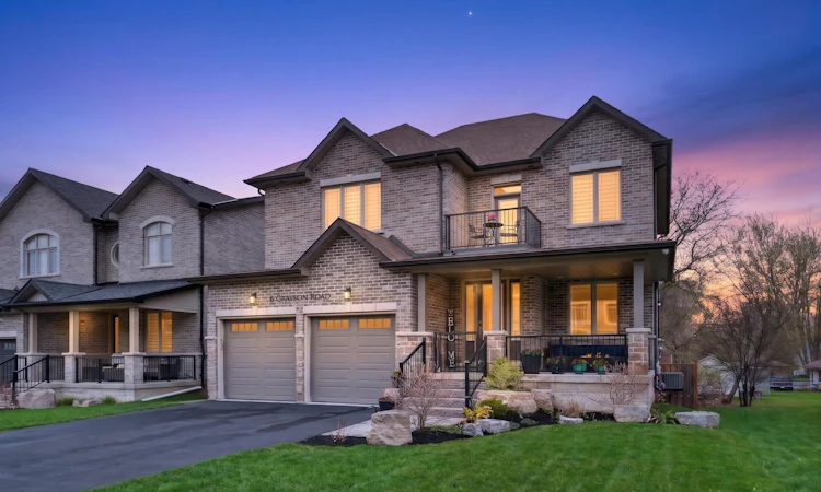 6 Grayson Road