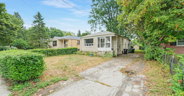 BSMT-115 Darlingside Drive, Toronto, ON, M1E 3P4