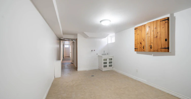 Lower-46 Shrewsbury Square, Toronto, ON, M1T 1L2 - 13