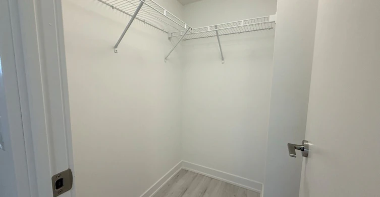 302-1010 Sandy Beach Road, Pickering, ON, L1W 0C7 - 8