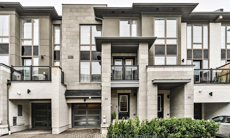 28 Pallock Hill Way