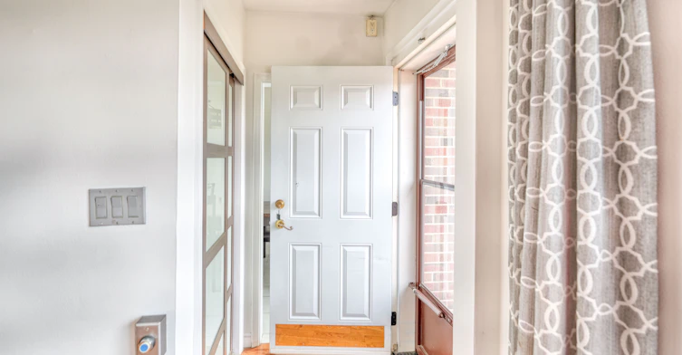 Main Floor-93 Mountland Drive, Toronto, ON, M1G 2P2 - 2
