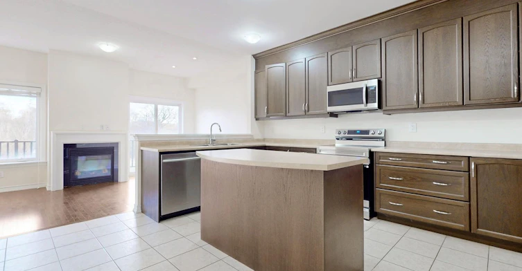 7 Pidgeon Street, Toronto, ON, M1L 0C7 - 9