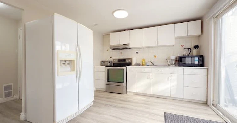 Basement-81 United Square, Toronto, ON, M1B 2B9 - 10