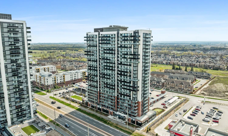 1713-2550 Simcoe Street N