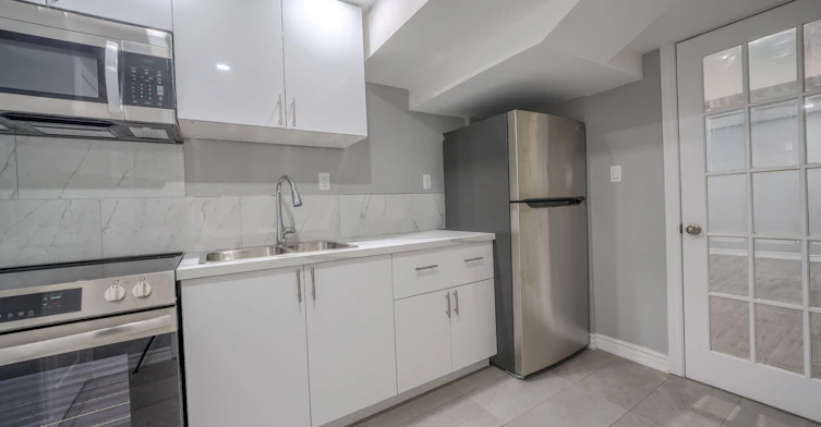 (Lower)-2111 Lynn Heights Drive, Pickering, ON, L1X 2S1 - 7