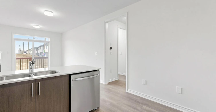 2nd Flr-102 Donald Cameron Crescent, Clarington, ON, L1E 0M4 - 38
