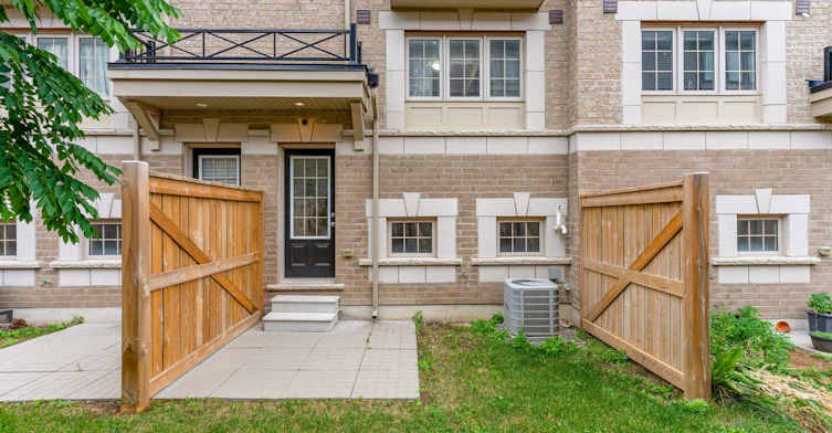 Room-2757 Deputy Minister Path, Oshawa, ON, L1L 0M7 - 35