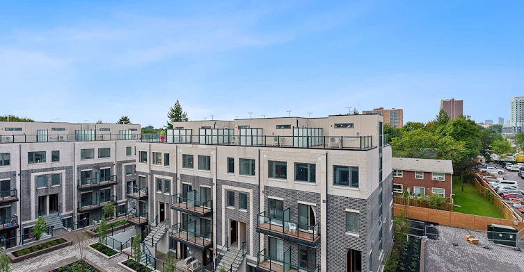 C2-307-3427 Sheppard Avenue, Toronto, ON, M1T 3K5 - 2