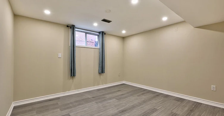Lower-2 Crayford Drive, Toronto, ON, M1W 3B6 - 8