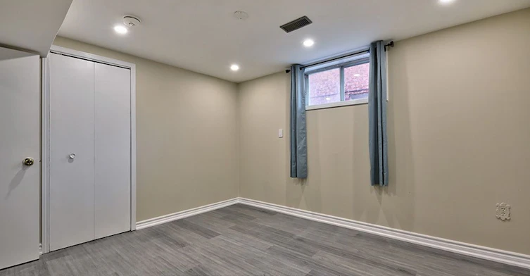Lower-2 Crayford Drive, Toronto, ON, M1W 3B6 - 7
