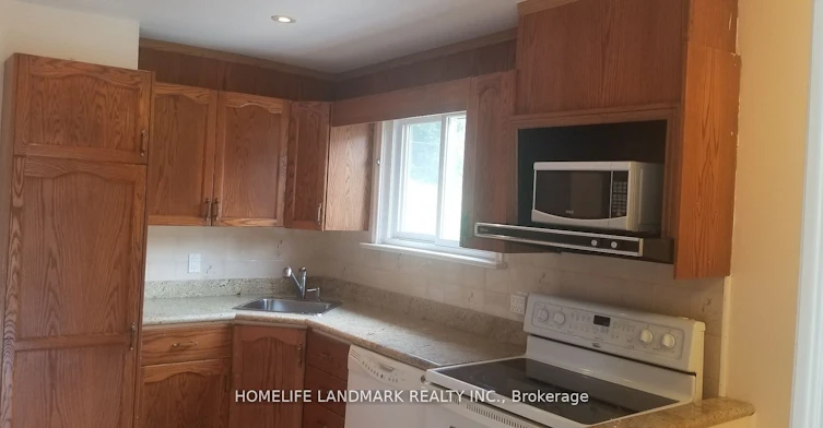 (Full House)-19 Winterer Avenue, Toronto, ON, M1K 4L6 - 4