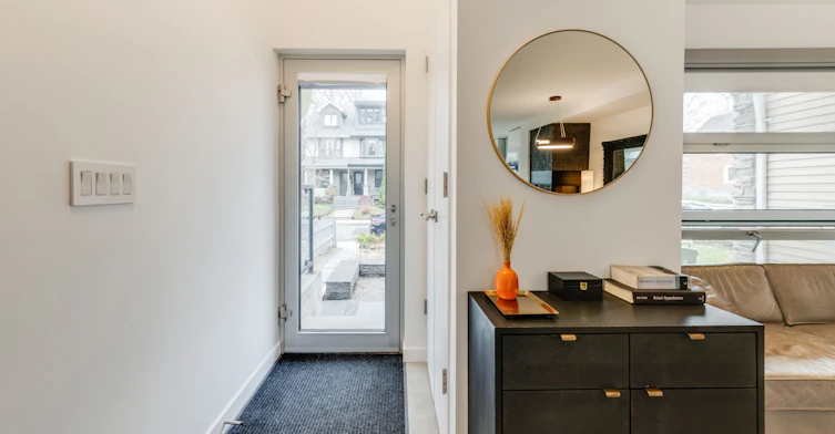 81 Dagmar Avenue, Toronto, ON, M4M 1V9 - 3