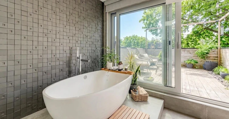 81 Dagmar Avenue, Toronto, ON, M4M 1V9 - 38