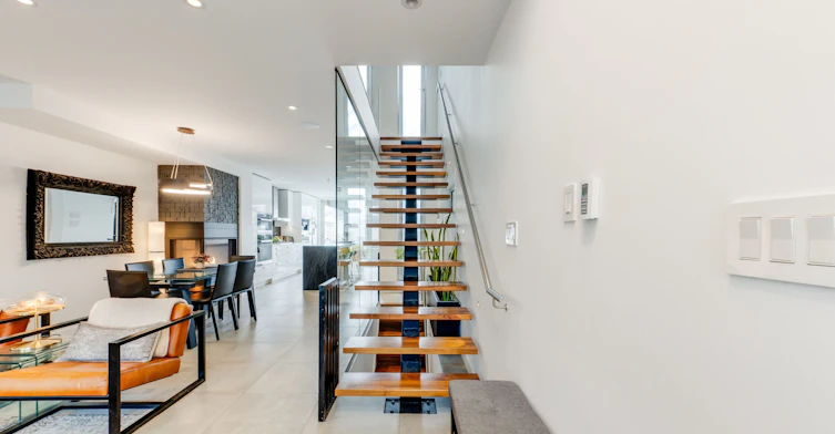 81 Dagmar Avenue, Toronto, ON, M4M 1V9 - 6