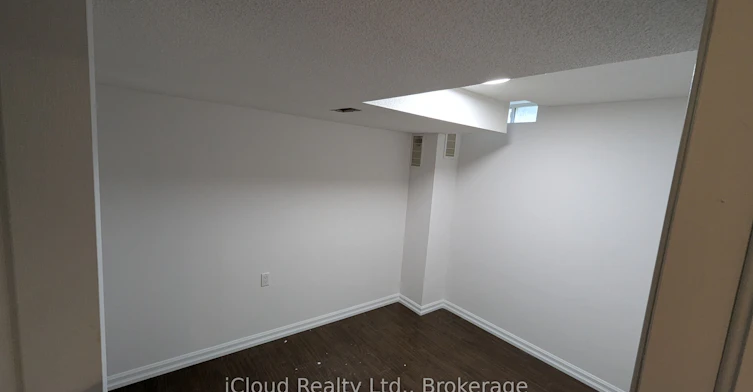 Lower Level-53 Seward Crescent, Ajax, ON, L1Z 2B8 - 8