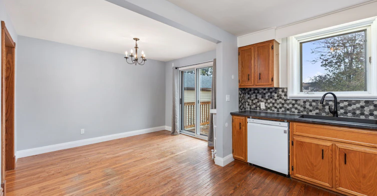 51 Denvale Road, Toronto, ON, M4B 3B3 - 8