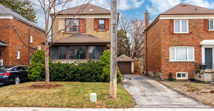 51 Denvale Road, Toronto, ON, M4B 3B3 - 2