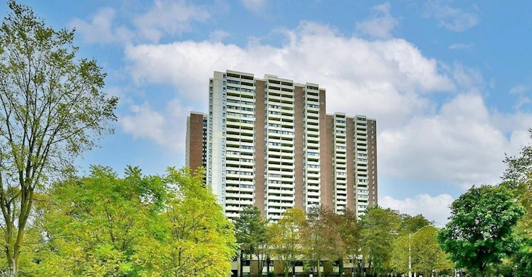 2411-5 Massey Square, Toronto, ON, M4C 5L6