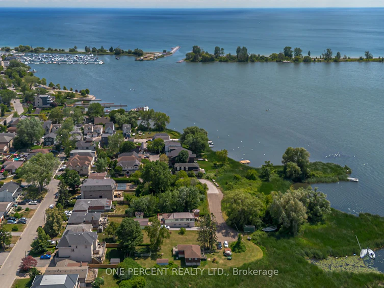 809 St. Martins Drive, Pickering, ON, L1W 1N1 - 7