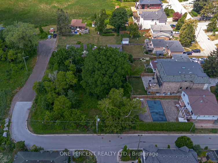 805 St. Martins Drive, Pickering, ON, L1W 1N1 - 11