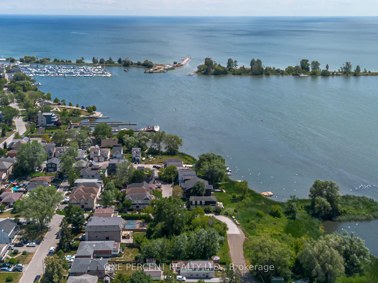 805 St. Martins Drive, Pickering, ON, L1W 1N1 - 18