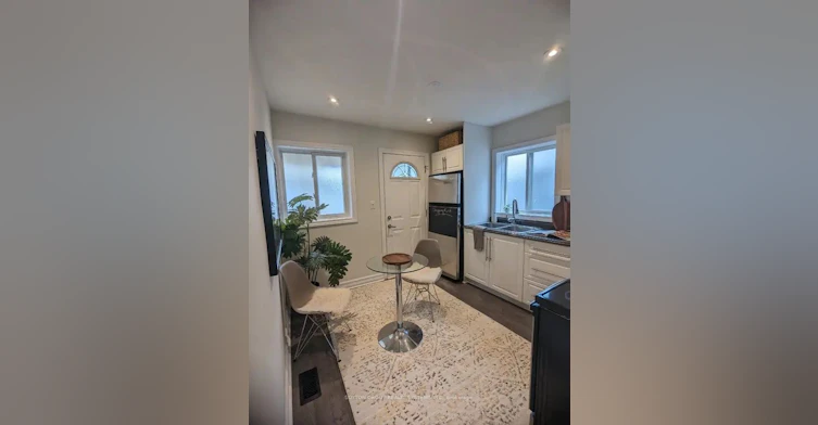 2-465 Ashdale Avenue, Toronto, ON, M4L 2Z3 - 4