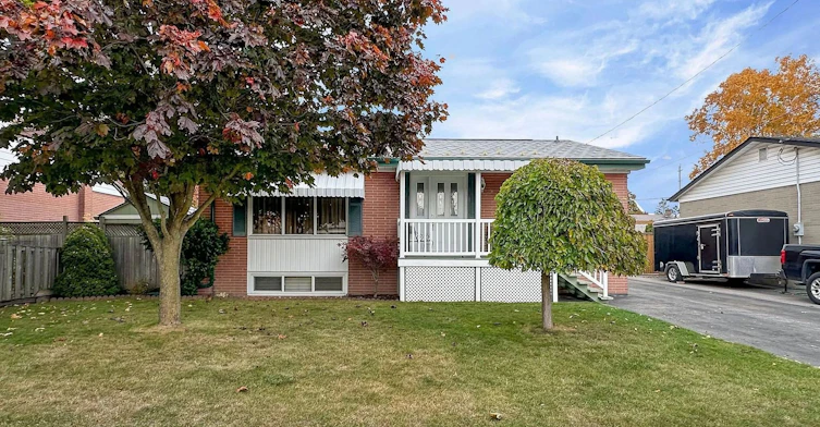 Basement-923 Bayview Avenue, Whitby, ON, L1N 1E2