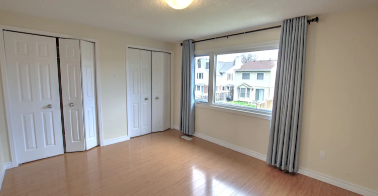 17 Wintermute Boulevard, Toronto, ON, M1W 3M6 - 11