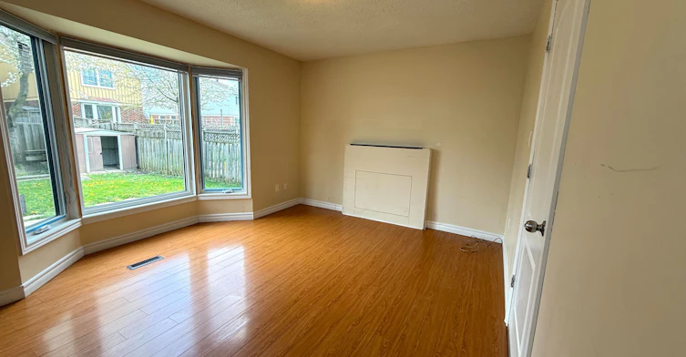 17 Wintermute Boulevard, Toronto, ON, M1W 3M6 - 6