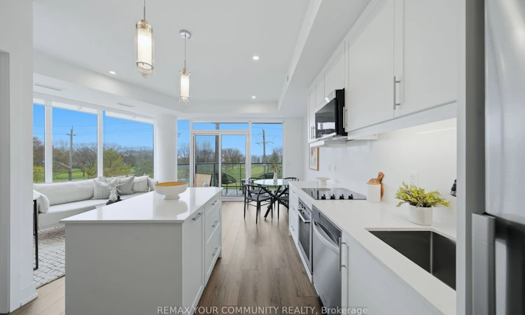 305-1316 Kingston Road