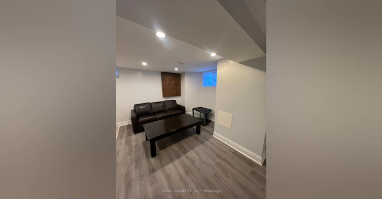 532 B Lightfoot Place, Pickering, ON, L1V 5Z7 - 6